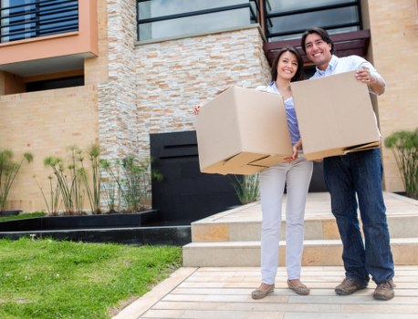 Local moving truck hire for flats and houses in Colliers Wood